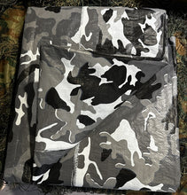 Carica l&#39;immagine nel visualizzatore di Gallery, Telo PVC Camouflage Fosco 4x3 metri Urban FOSCO
